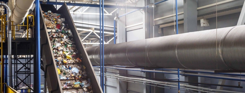 moving conveyor transporter on Modern waste recycling processing